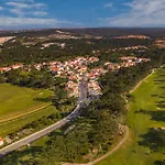 Penthouse Casa Astona * Amoreira (Leiria)